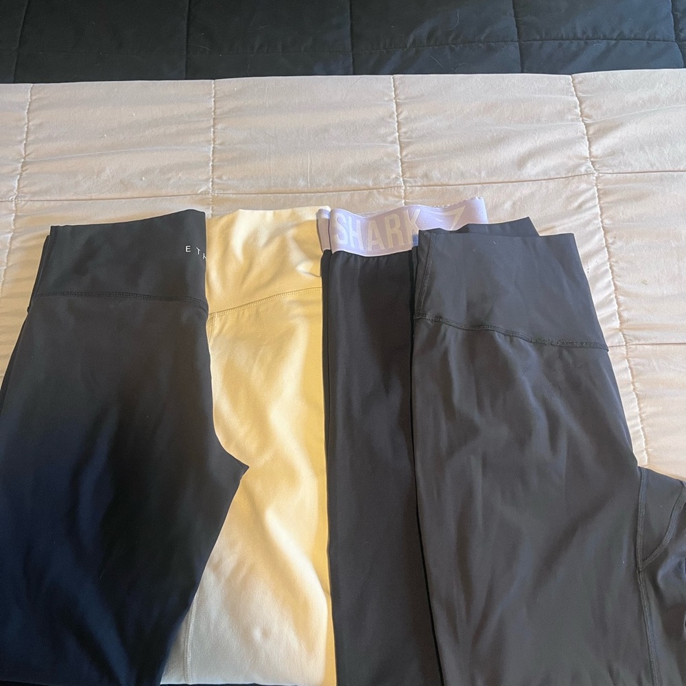 Gym shark leggings